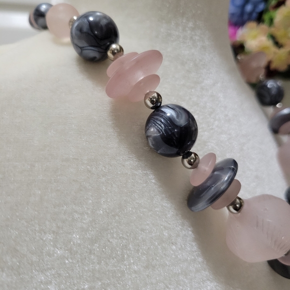 Necklace - Picture 2 of 7